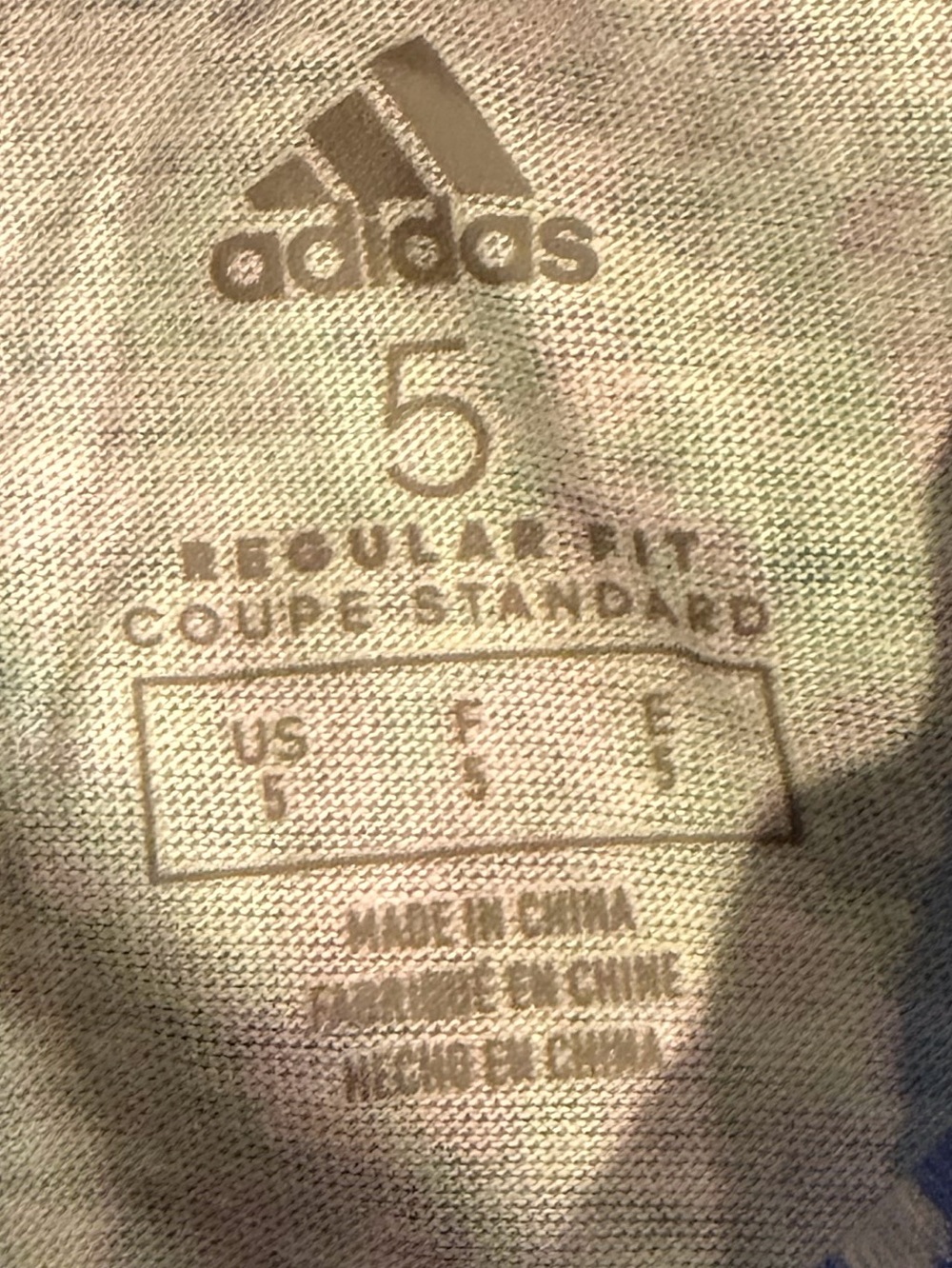 Kids adidas shirt size 5 - Picture 3 of 4